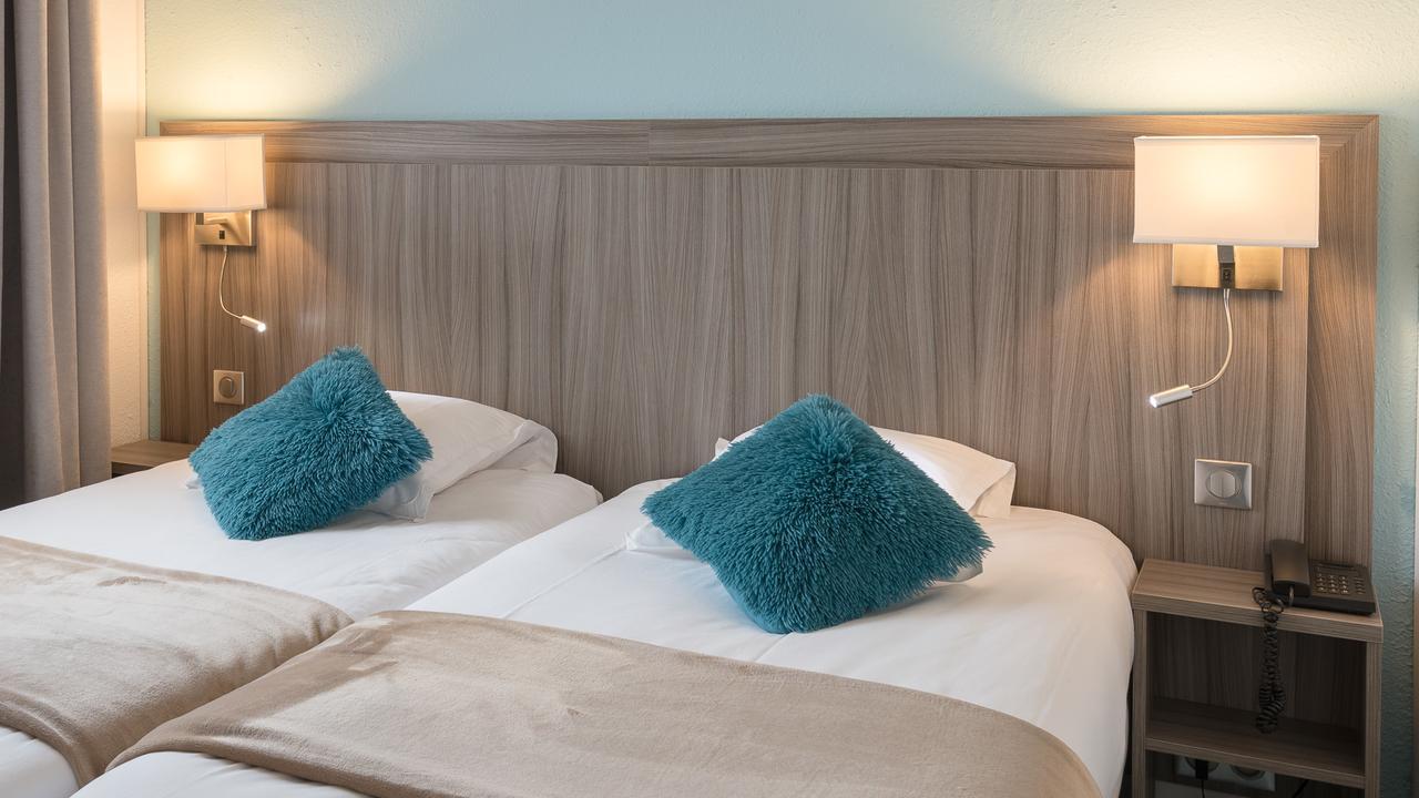 Hotel Restaurant L'Evidence Neufchâteau المظهر الخارجي الصورة